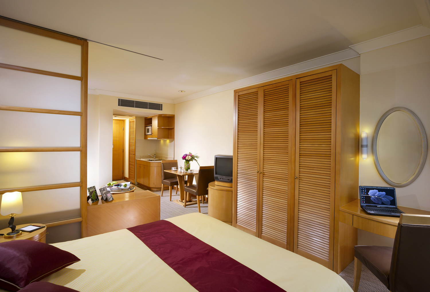 Harbour Plaza Resort City room