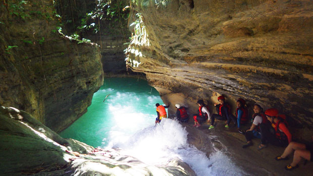 canyoneering in cebu