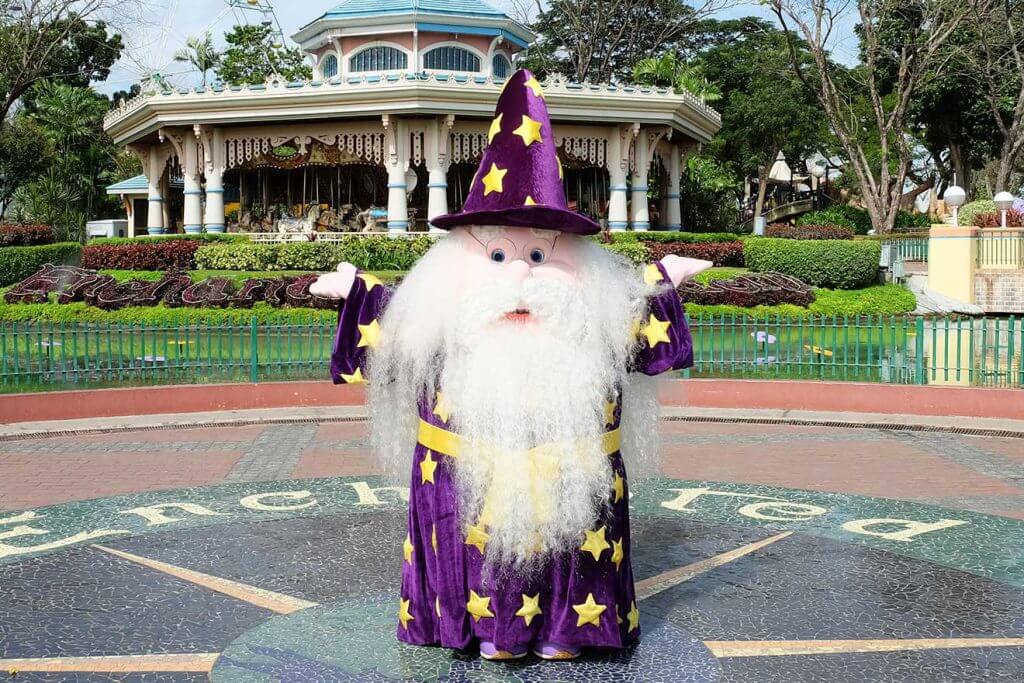 Enchanted Kingdom - Eldar the Wizard