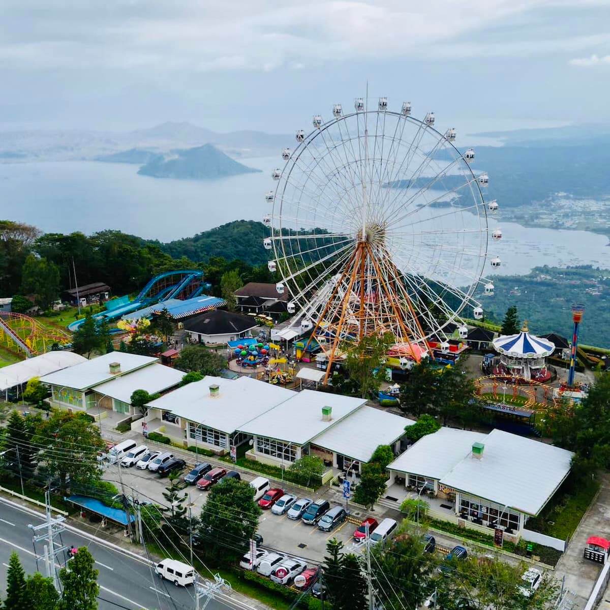 Sky Ranch Tagaytay is one of the scenic theme parks in the Philippines