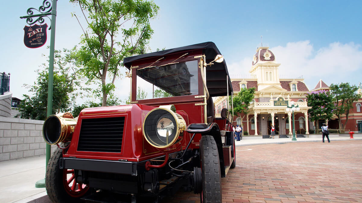 Main Street Vehicles in Hong Kong Disneyland