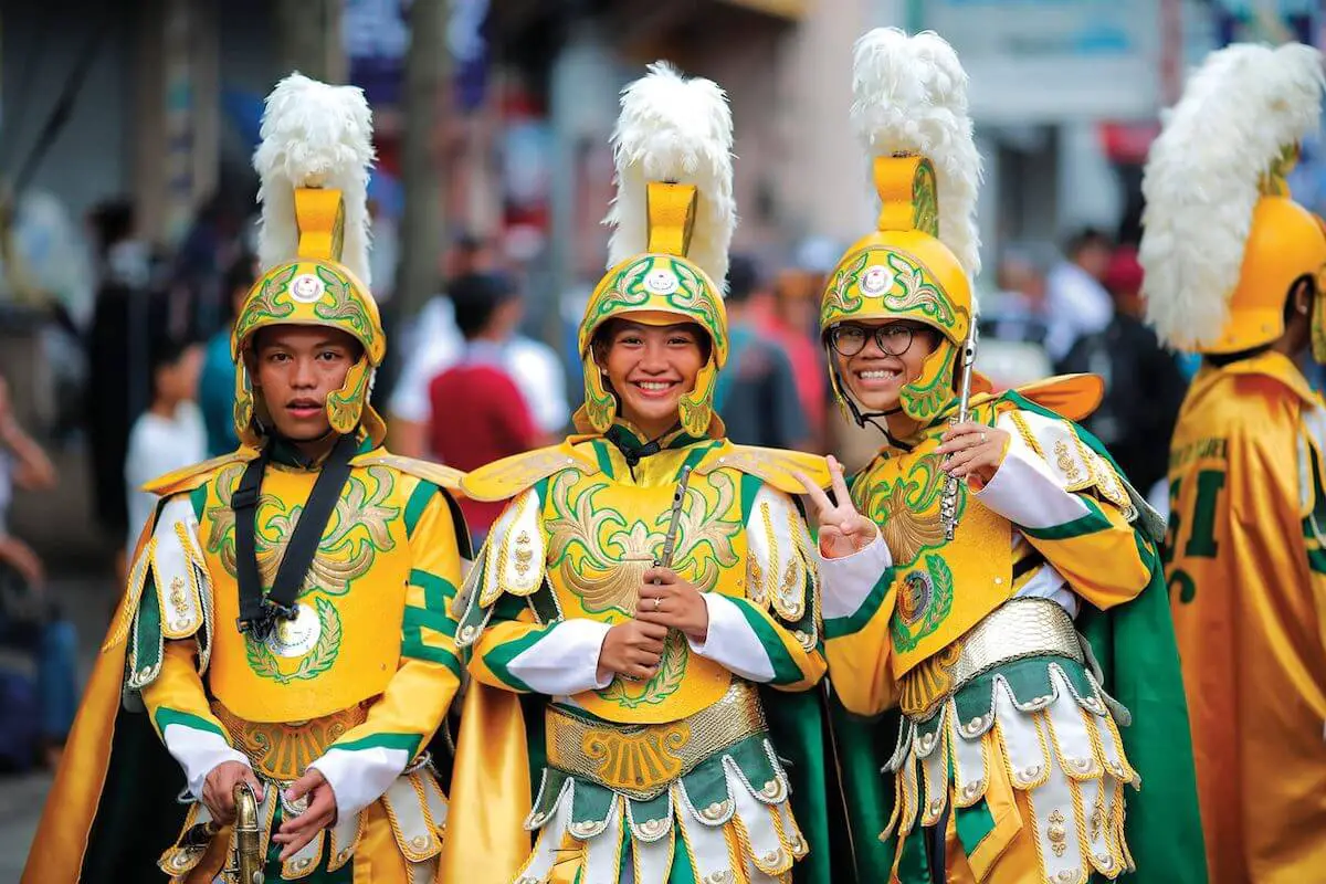 Use Bicolano words and phrases when interacting with locals during the Peñafrancia Festival
