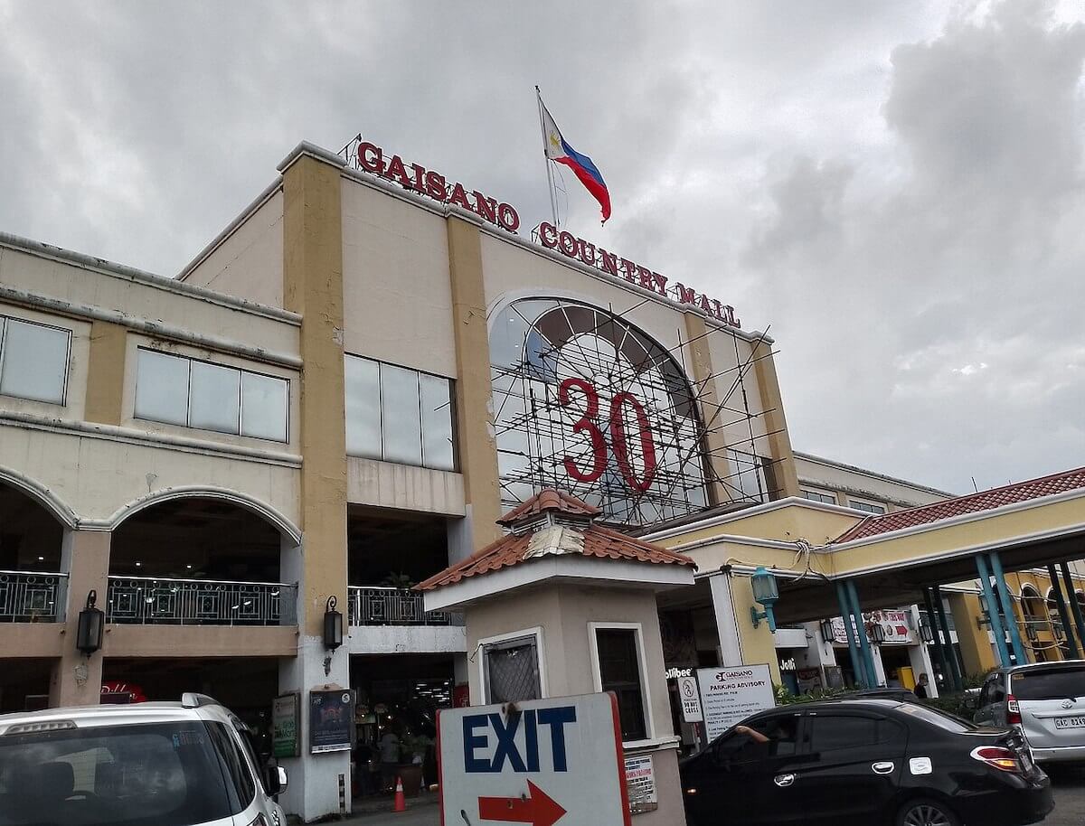 Gaisano Country Mall is one of the oldest malls in Cebu