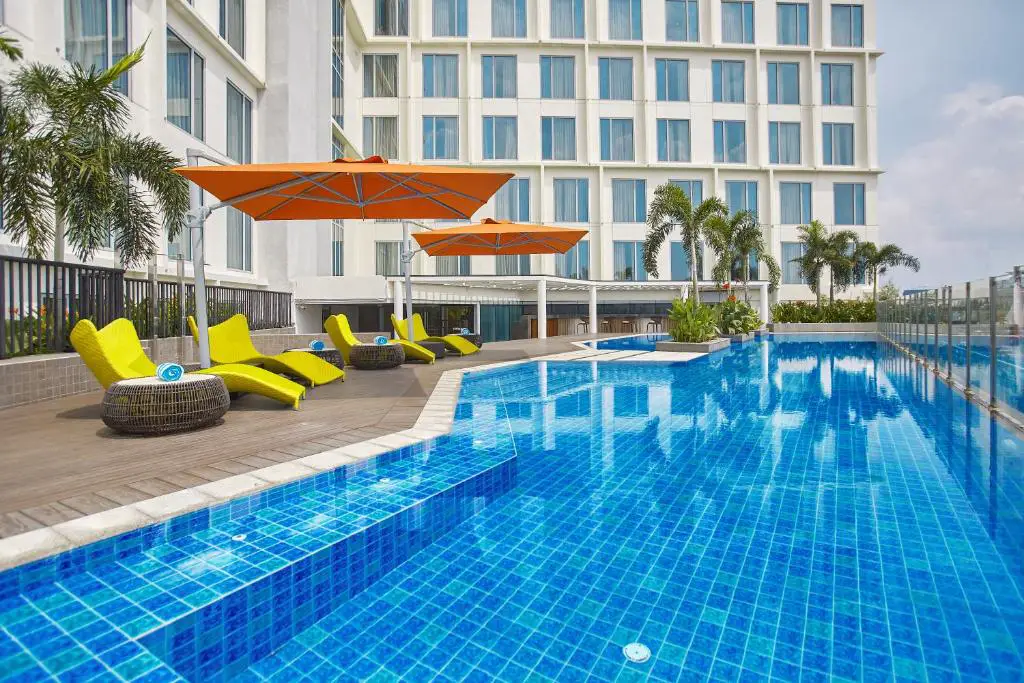 7 Best Manila Hotels Near Ninoy-Aquino International Airport (NAIA) Terminal 2