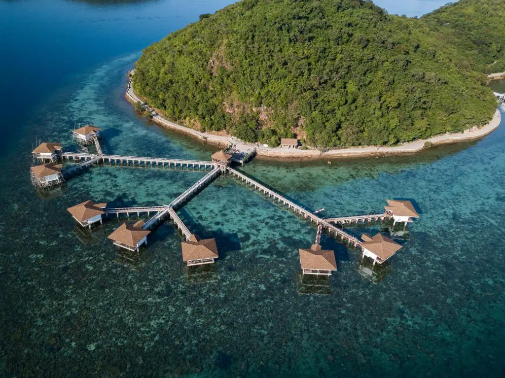 Sunlight Eco Tourism Island Resort is one of the best Coron beach resorts