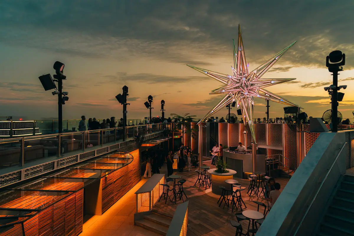 New Rooftop Dining Spots in Singapore with Panoramic Views, World-Class Cuisine & More!