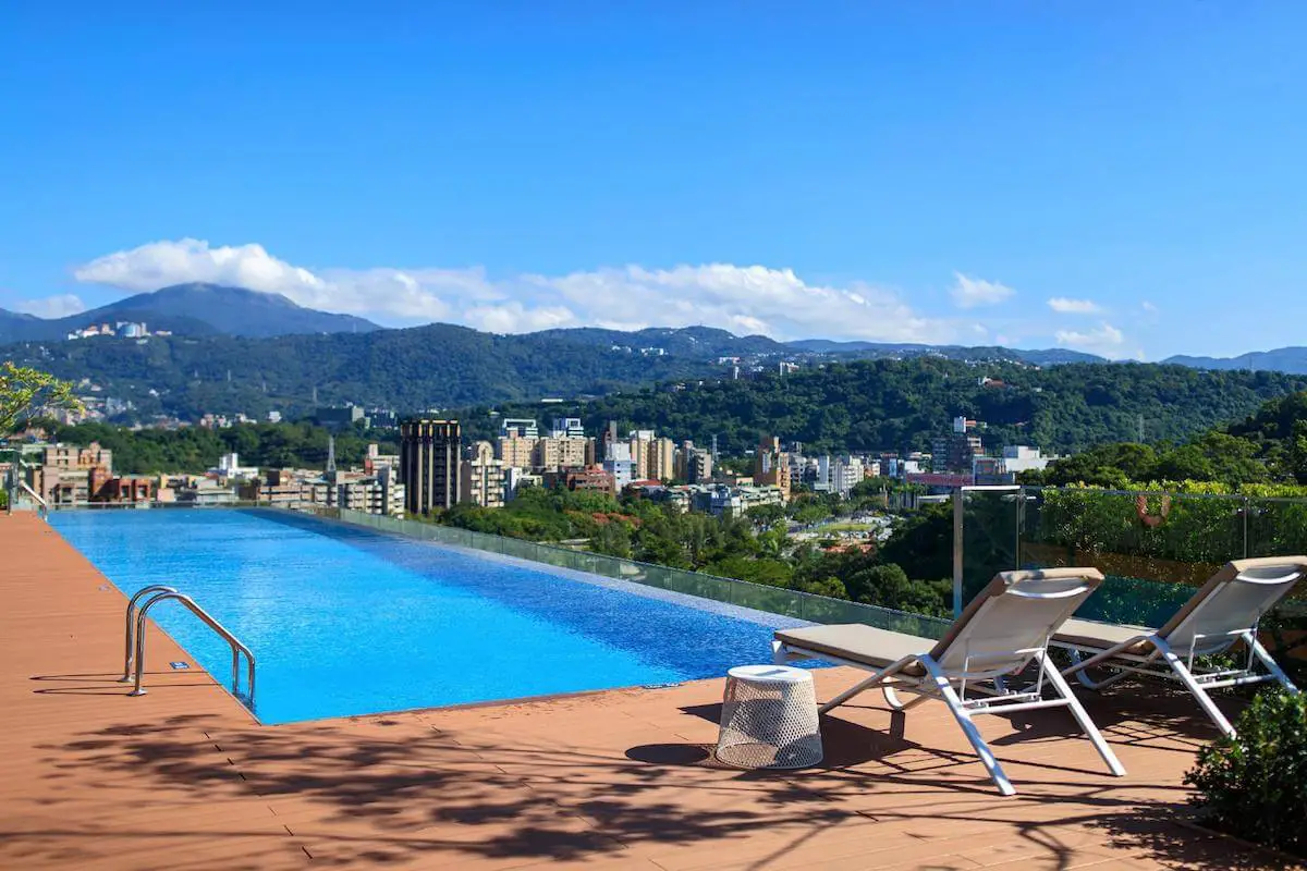 Renaissance Taipei Shihlin Hotel infinity pool