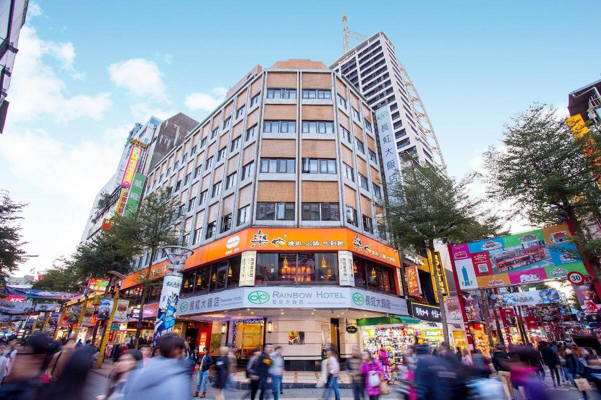 Rainbow Hotel in Ximending