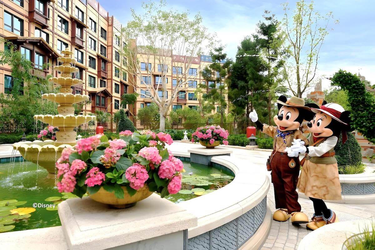 7 Best Hotels Near Hong Kong Disneyland (Luxury to Budget)