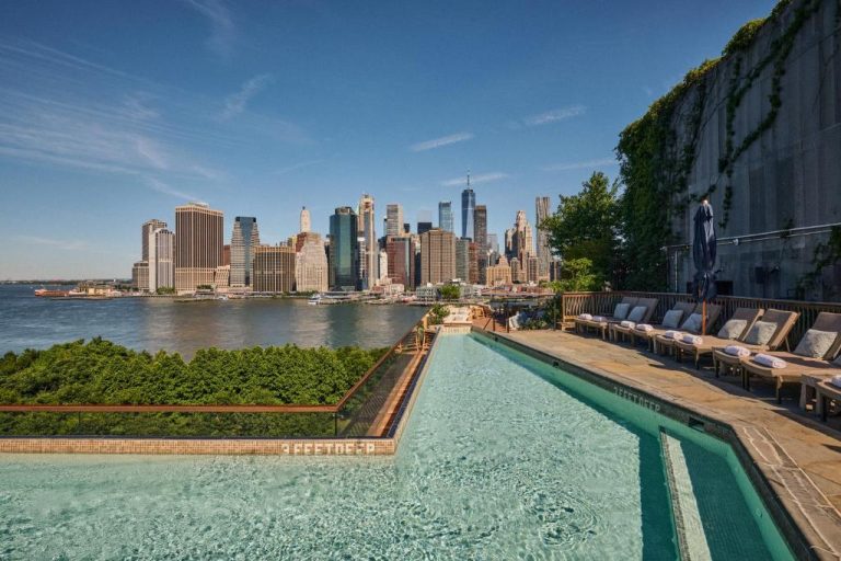 9 Best Hotels in New York City, USA, Highly Rated by Guests