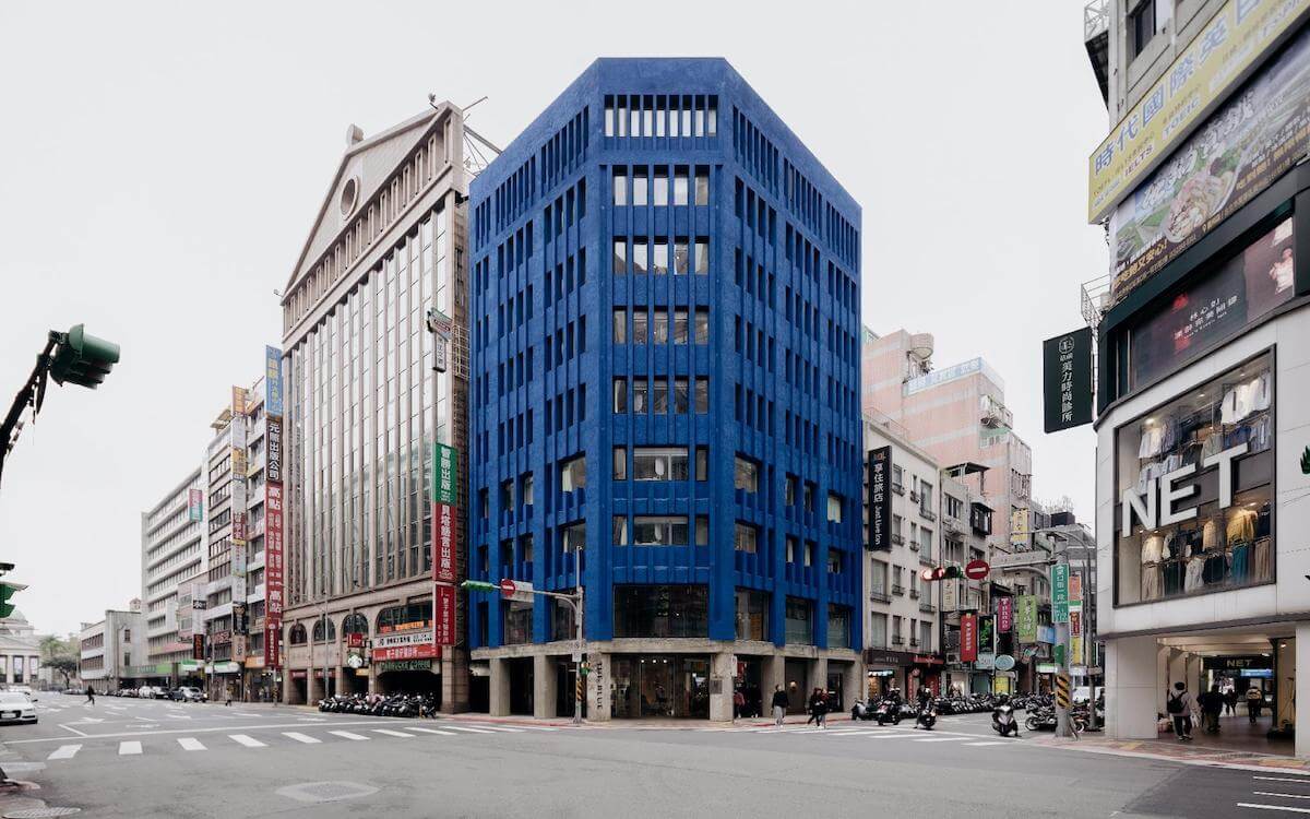 The Blue by Just Inn is one of the best hotels near Taipei Main Station