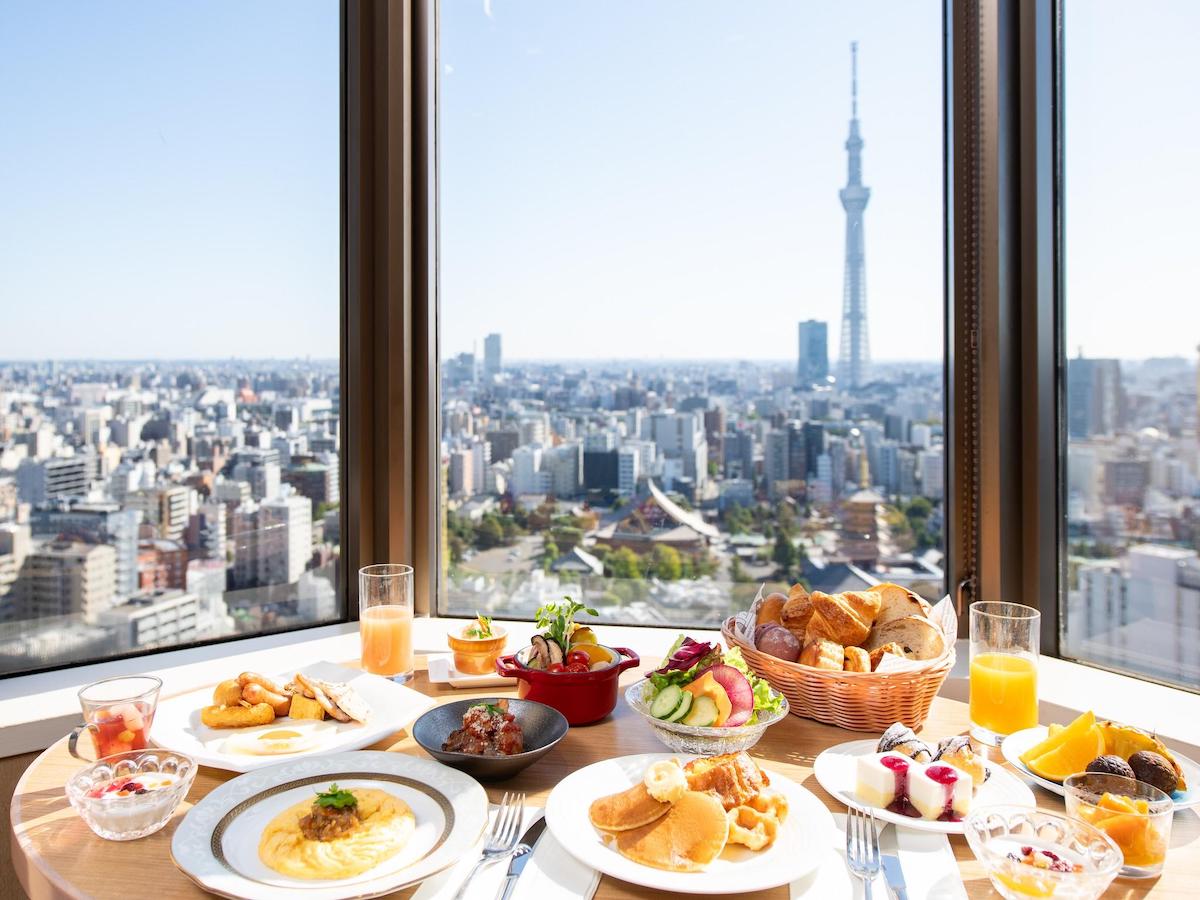 Asakusa View Hotel is one of the best Asakusa hotels with airport limousine bus