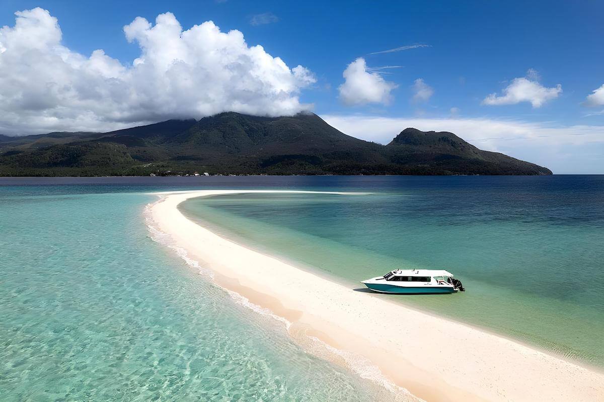 Camiguin - White Island