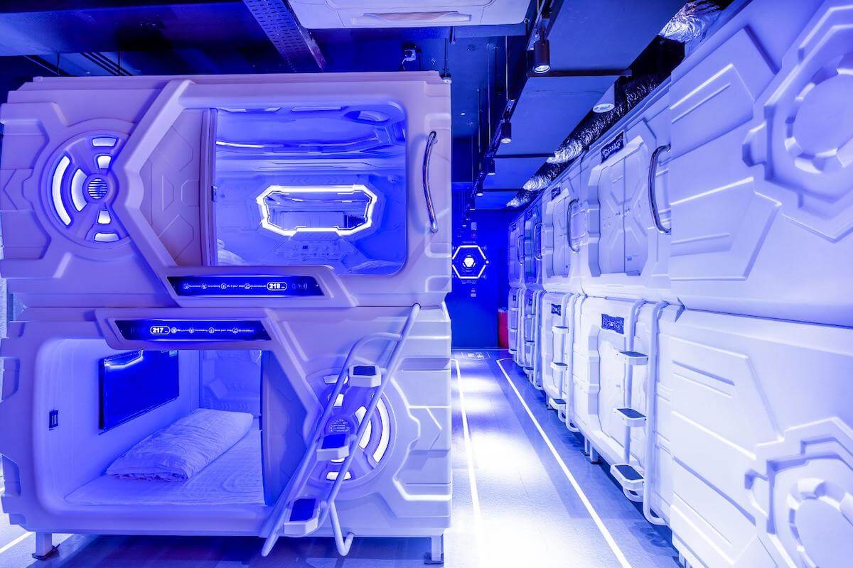 MET A Space Pod @ Arab Street capsule rooms