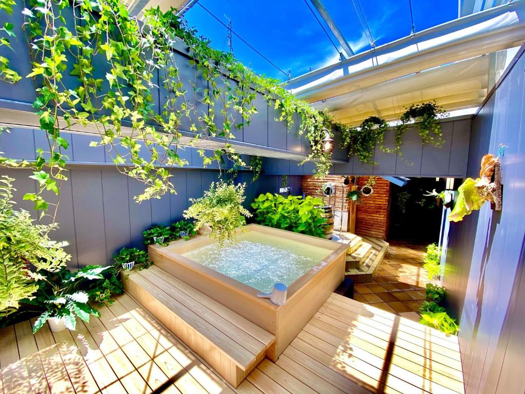 Capsule Inn Osaka onsen