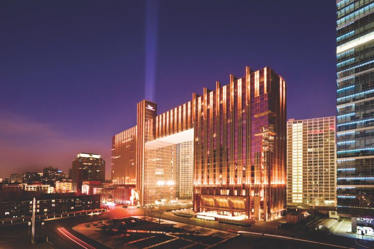 Fairmont Hotels & Resorts Elevates Luxury Experience with Landmark Global Renovations
