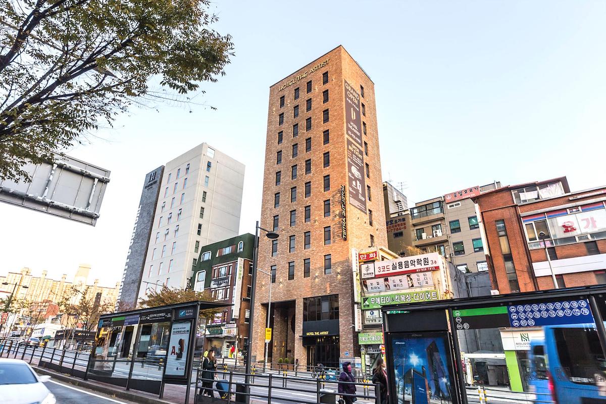 Hotel The Artist Dongdaemun is one of the affordable hotels in Seoul