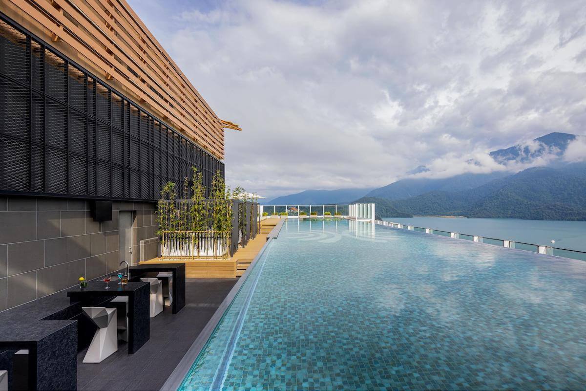 Grand Hilai Sun Moon Lake infinity pool